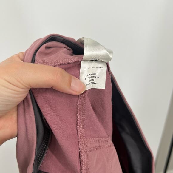 Patagonia Women's Caliza Rock Pants in Evening Mauve - Picture 8 of 8